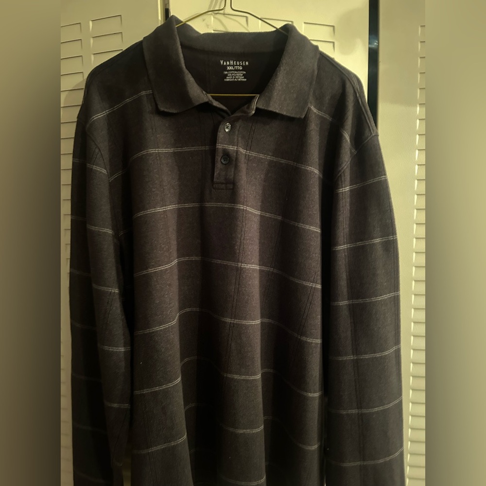 Van Heusen men’s long sleeve golf shirt